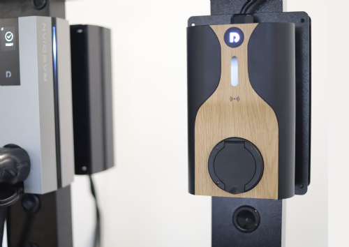 RAEDIAN NORA AC-charger - Easy charging with CEE socket